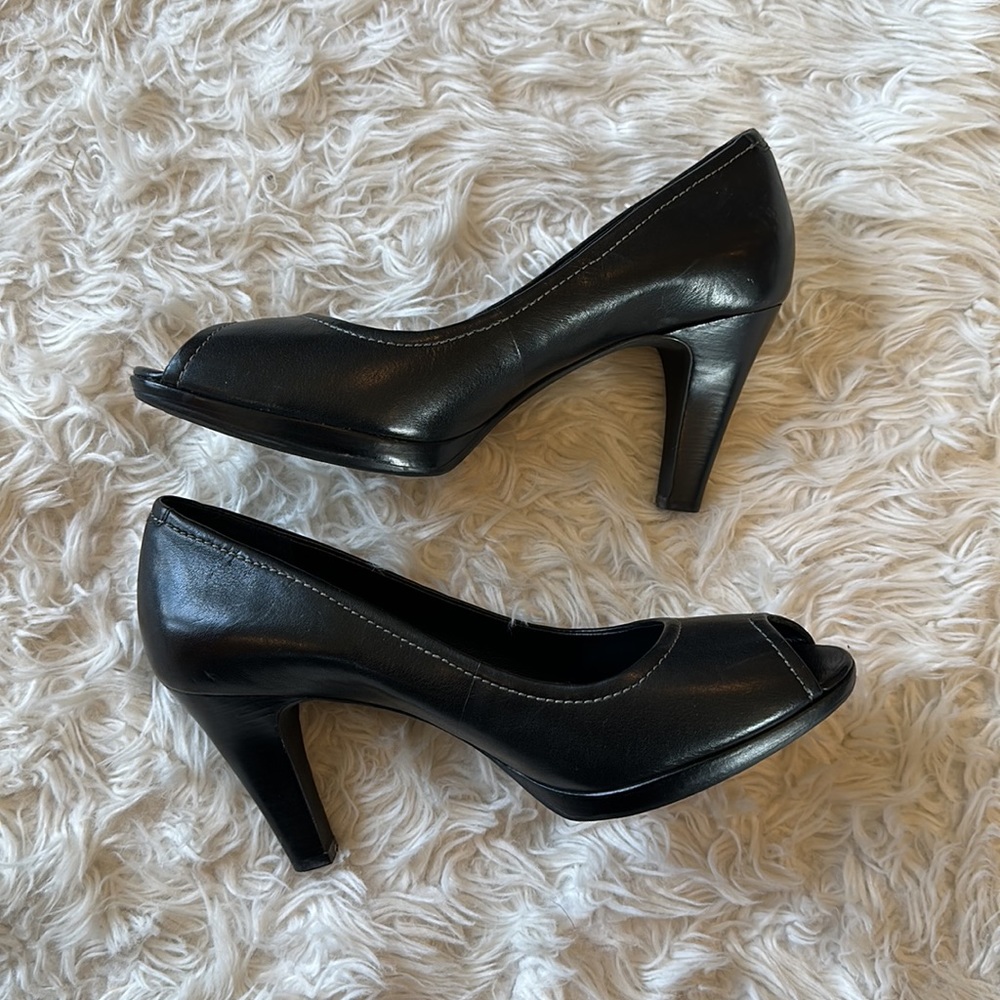 Ecco Black Leather Peep Toe Keene Heels 39 View 2